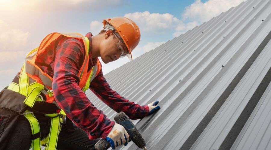 Professional gutter cleaning in Rice Lake, WI